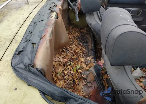 1973 Mg Mgb z USA, uszkodzony, nr VIN GHN5UD324479G